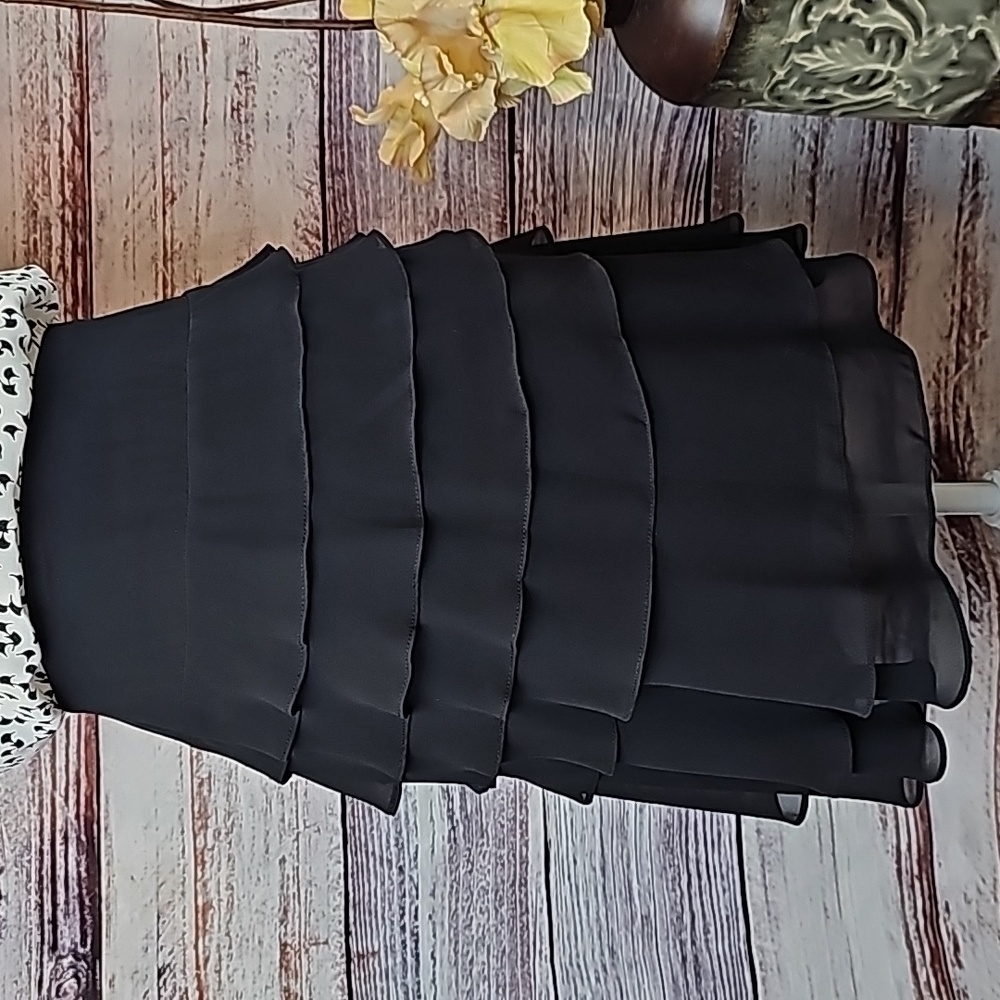JS COLLECTION BLACK SHEER LINED TIRED RUFFLE SKIRT - Picture 2 of 10
